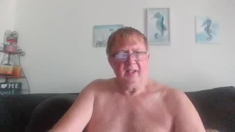 Snapshot of 9gecko696969 chatting on February 19, 4:36 pm 9gecko696969 online show from February 19, 4:36 pm