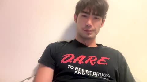 9thislandd online show from November 20, 11:43 am