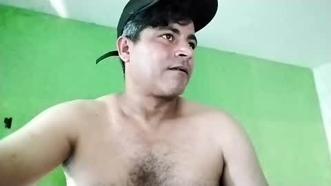 Snapshot of 9vinhocamshow chatting on December 23, 5:43 pm 9vinhocamshow online show from December 23, 5:43 pm