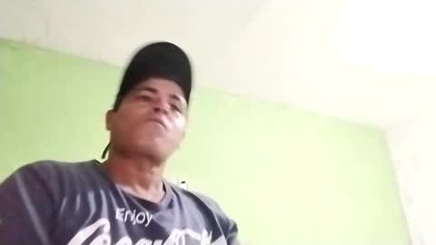 Snapshot of 9vinhocamshow chatting on December 29, 11:29 pm 9vinhocamshow online show from December 29, 11:29 pm