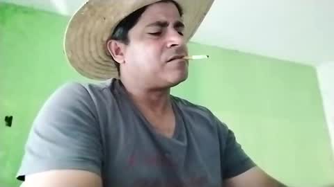 Snapshot of 9vinhocamshow chatting on December 30, 5:44 pm 9vinhocamshow online show from December 30, 5:44 pm