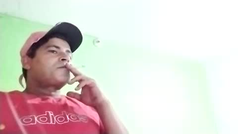 Snapshot of 9vinhocamshow chatting on January 1, 7:52 am 9vinhocamshow online show from January 1, 7:52 am