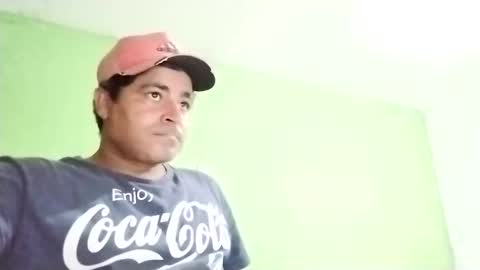 Snapshot of 9vinhocamshow chatting on January 15, 10:46 pm 9vinhocamshow online show from January 15, 10:46 pm