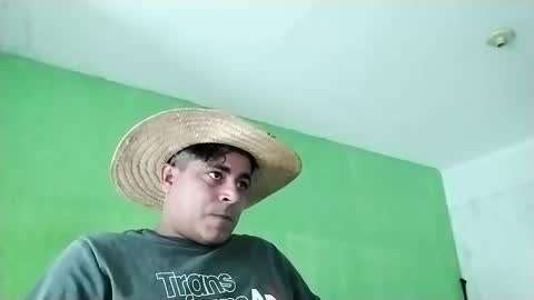 Snapshot of 9vinhocamshow chatting on February 3, 11:53 am 9vinhocamshow online show from February 3, 11:53 am