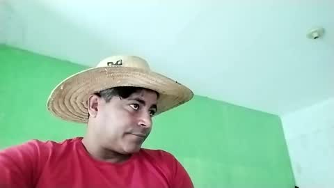 Snapshot of 9vinhocamshow chatting on February 10, 11:57 am 9vinhocamshow online show from February 10, 11:57 am