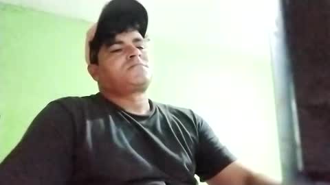 Snapshot of 9vinhocamshow chatting on February 19, 11:25 pm 9vinhocamshow online show from February 19, 11:25 pm