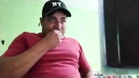 Snapshot of 9vinhocamshow chatting on March 12, 9:13 pm 9vinhocamshow online show from March 12, 9:13 pm