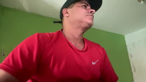 Snapshot of 9vinhocamshow chatting on September 10, 11:32 am 9vinhocamshow online show from September 10, 11:32 am