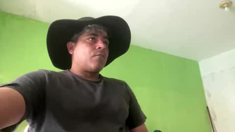 Snapshot of 9vinhocamshow chatting on September 25, 11:14 am 9vinhocamshow online show from September 25, 11:14 am