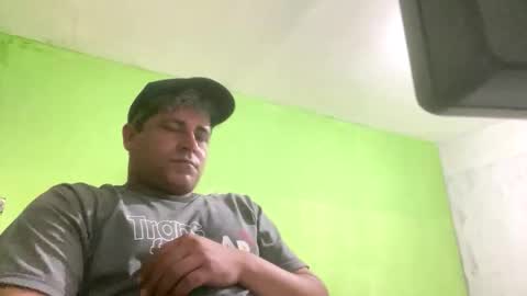 Snapshot of 9vinhocamshow chatting on October 12, 11:48 pm 9vinhocamshow online show from October 12, 11:48 pm