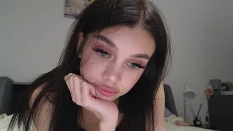 KARINA online show from April 7, 1:22 pm