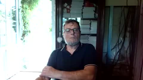Snapshot of _123_voyeur_ chatting on April 30, 12:55 pm _123_voyeur_ online show from April 30, 12:55 pm