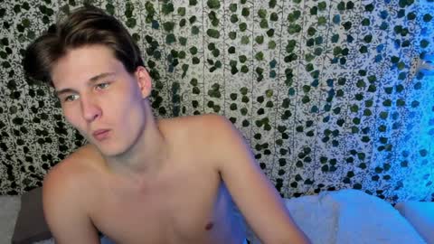 Snapshot of _52_ chatting on January 31, 6:14 pm EMILY AND MARCUS online show from January 31, 6:14 pm