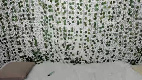 Snapshot of _52_ chatting on February 13, 1:40 am EMILY AND MARCUS online show from February 13, 1:40 am