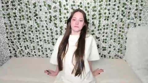 Snapshot of _52_ chatting on February 17, 4:31 am EMILY AND MARCUS online show from February 17, 4:31 am