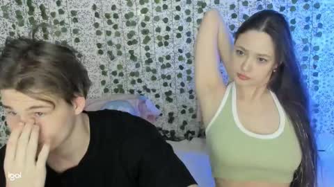 Snapshot of _52_ chatting on March 6, 3:24 am EMILY AND MARCUS online show from March 6, 3:24 am