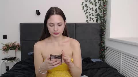 Snapshot of _52_ chatting on September 11, 6:19 pm EMILY AND MARCUS online show from September 11, 6:19 pm