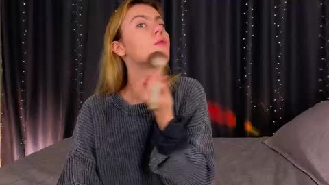 Willow online show from April 11, 9:19 pm