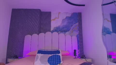  abby rouss online show from June 11, 3:04 am