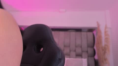 Abbye Miller online show from October 27, 12:09 pm