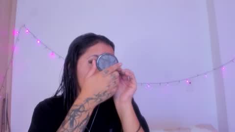  Abby  online show from December 3, 11:08 am