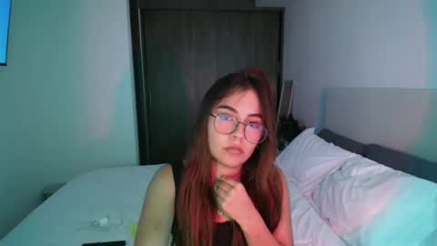 Snapshot of _abbyyyy_ chatting on January 17, 10:23 pm abby 3 online show from January 17, 10:23 pm