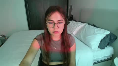 Snapshot of _abbyyyy_ chatting on January 22, 7:56 pm abby 3 online show from January 22, 7:56 pm