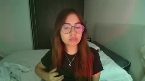 Snapshot of _abbyyyy_ chatting on February 4, 9:41 pm abby 3 online show from February 4, 9:41 pm