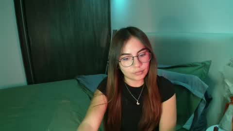 Snapshot of _abbyyyy_ chatting on February 12, 11:41 pm abby 3 online show from February 12, 11:41 pm