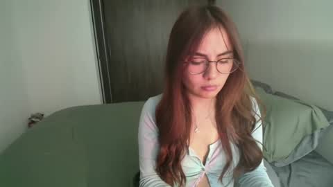 Snapshot of _abbyyyy_ chatting on February 17, 7:31 pm abby 3 online show from February 17, 7:31 pm