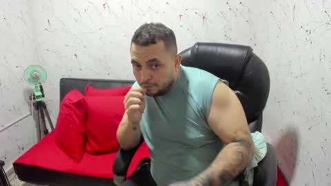 Snapshot of _ace_ventura chatting on May 29, 2:20 am ---- online show from May 29, 2:20 am