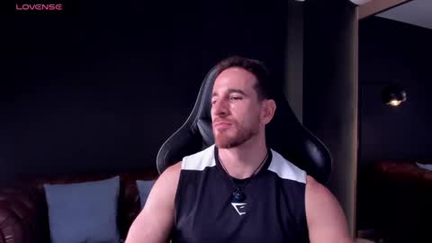 _adamcoper_ online show from April 10, 4:01 pm