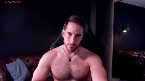 _adamcoper_ online show from April 20, 3:59 pm