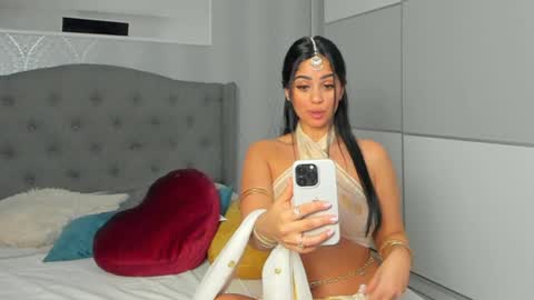 Snapshot of _adelle chatting on January 18, 5:37 pm Adelle online show from January 18, 5:37 pm