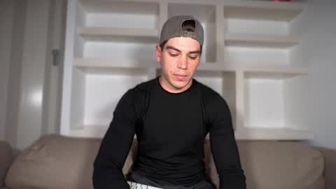 _aesthetic online show from September 24, 3:26 pm