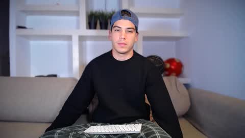 Snapshot of _aesthetic chatting on November 12, 7:24 pm _aesthetic online show from November 12, 7:24 pm