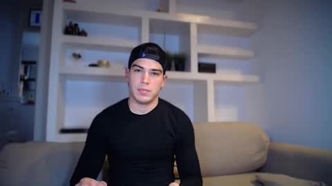 Snapshot of _aesthetic chatting on February 3, 3:39 pm _aesthetic online show from February 3, 3:39 pm