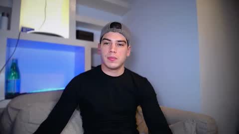 Snapshot of _aesthetic chatting on February 5, 11:53 pm _aesthetic online show from February 5, 11:53 pm