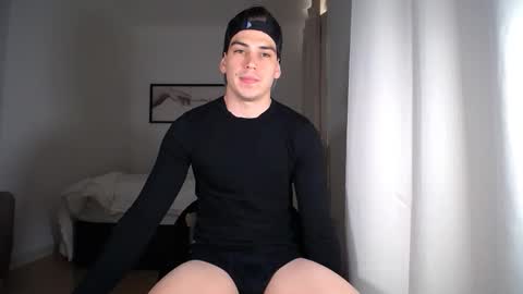 Snapshot of _aesthetic chatting on March 31, 5:13 pm _aesthetic online show from March 31, 5:13 pm