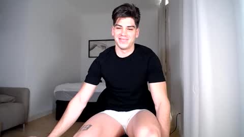 Snapshot of _aesthetic chatting on April 10, 1:27 pm _aesthetic online show from April 10, 1:27 pm