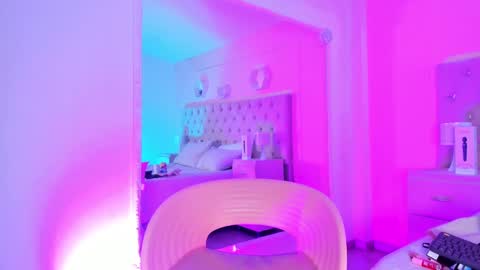 Agatha online show from December 9, 3:07 am