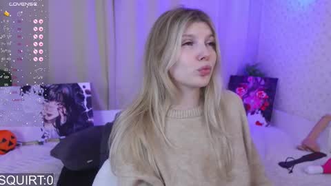 Snapshot of _aleksa chatting on September 29, 5:12 am Alexa online show from September 29, 5:12 am