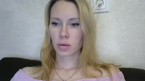 _alex1819 online show from February 4, 11:05 am