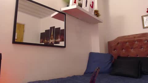 _alice_horny_ online show from February 22, 7:47 pm