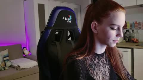 _alice_meyss_ online show from May 7, 12:10 pm