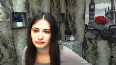 Alice online show from December 10, 7:54 pm