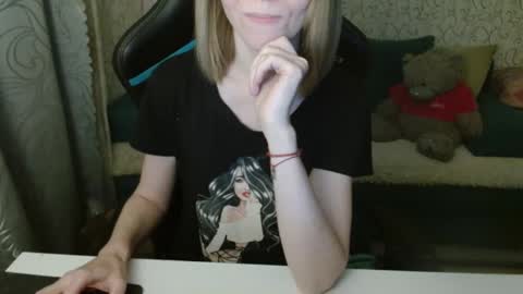  AliceCullen  online show from November 13, 3:55 pm