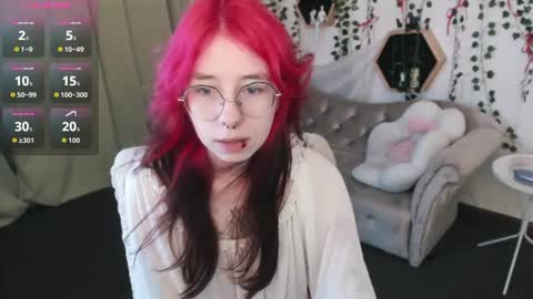 Snapshot of _alicenyx chatting on July 24, 8:51 pm Alice online show from July 24, 8:51 pm