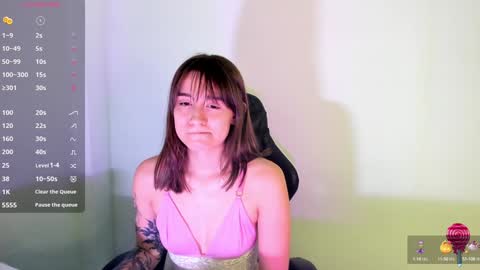 Snapshot of _alicerosse2 chatting on December 19, 5:50 pm ALICE online show from December 19, 5:50 pm