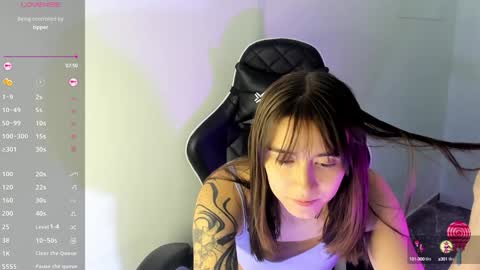 Snapshot of _alicerosse2 chatting on December 29, 7:50 am ALICE online show from December 29, 7:50 am